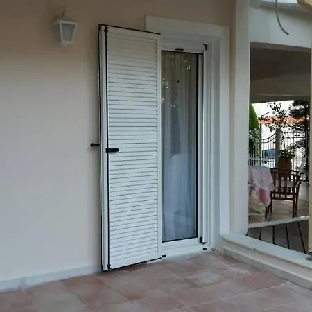 ベッド・アンド・ブレックファスト Nn Luxury Near Athens Airport